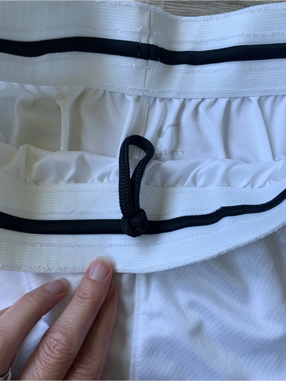 NWT Nike Dri-FIT Isofly Women's Basketball Shorts white/black size medium